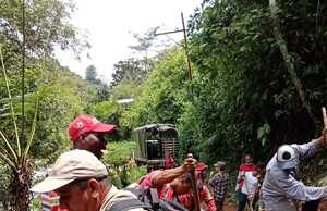 Atienden emergencias por deslizamientos en zona rural de Cali