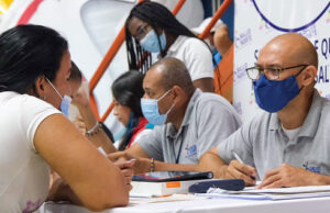 Afiliar a más de 10.000 migrantes al sistema de salud, una meta de la Administración Distrital