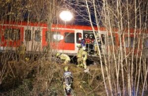Una colisión de dos trenes en Múnich deja un muerto y varios heridos graves