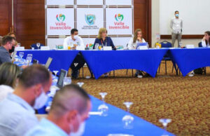 Gobernadora celebra respuesta de la nación para la terminación de la vía Buga-Buenaventura y el reinicio de Mulaló-Loboguerrero