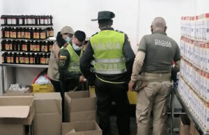 Suspenden establecimiento comercial que emitía malos olores
