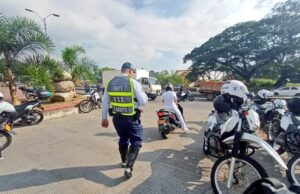 Movilidad rechaza intolerancia contra agentes de tránsito
