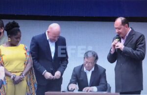 Gustavo Petro: «Vamos a hacer trizas la guerra en Colombia»