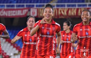 América femenino goleó a nacional y se afianzó en lo más alto