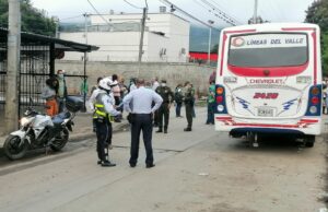 Operativos de control a espacio público en inmediaciones de la Terminal