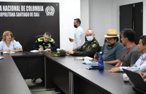 Gobernación del Valle acompaña estrategia para fortalecer la seguridad en el barrio San Antonio