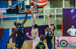 Las estrellas del baloncesto vuelven a brillar en el Evangelista Mora