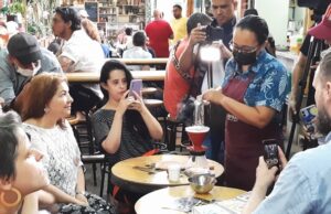 Gastrotour internacional disfrutó los sabores de la galería Alameda