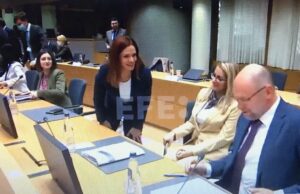 La UE trata de resolver las últimas trabas para sancionar el petróleo ruso