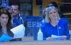 Suecia anuncia el fin de su no alineación con su solicitud de entrada en la OTAN