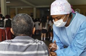 Autocuidado y vacunación, claves para evitar complicaciones por infecciones respiratorias agudas