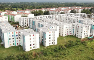 Familias que habitaron el jarillón del río Cauca estrenan vivienda