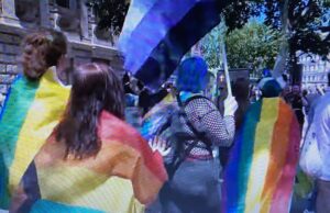 Viena celebra un multitudinario Orgullo en apoyo al colectivo LGTB ucraniano