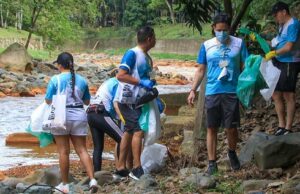Al río Cali llegó ‘Plogging 3R’, iniciativa ambiental para recuperar su cauce