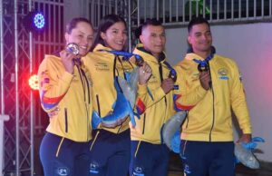 Los nadadores le cumplieron a Cali con sus regalos en el cumpleaños 486 de la ‘Sucursal del Cielo’