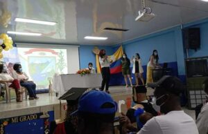 Hombres y mujeres excombatientes culminaron su ciclo formativo como bachilleres
