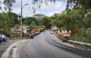 Alcalá y Ulloa cuentan con mejor conectividad vial hacia Risaralda después de 30 años de espera