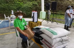 48 familias productoras de El Águila mejoran la producción agrícola con los insumos y herramientas de Valle Agro