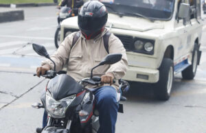 Alcalde de Cali solicita a las aseguradoras vender Soat a motociclistas