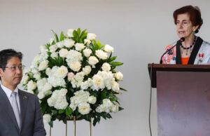 Gobierno japonés reconoce labor de la directora del Teatro Jorge Isaacs
