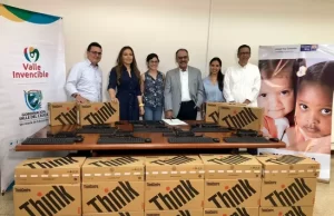130 CPU con teclado y mouse para fortalecer la educación en colegios no certificados
