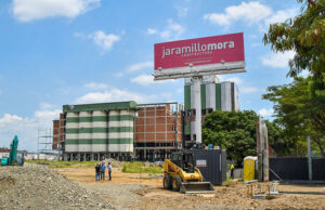 Implosión de antigua planta de Bavaria da paso a la transformación del centro de Cali
