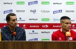 Conferencia de Prensa con el Técnico Americano