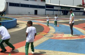 Niños del Liceo Mentes Creativas en Acción disfrutaron en la Plazoleta Olímpica