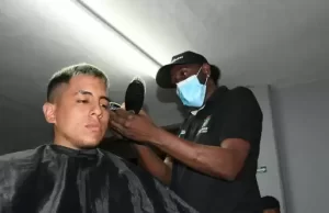 Barbería, peinados, cortes y diseños, abren oportunidades en la comuna 16 de Cali