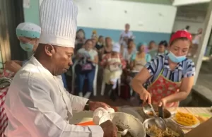 El chef Omar Cortés de la Red de Monitores Culturales y su arte que se transforma en ‘Cocina tradicional’