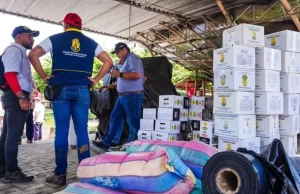 Gobernación del Valle hace entrega de kits humanitarios a afectados por las lluvias en Sevilla