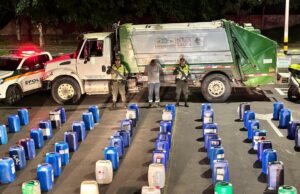OCULTO ENTRE BASURA Y ESCOMBROS SE REALIZÓ ESTE SORPRENDENTE HALLAZGO