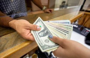 Se desvaloriza el dólar en Colombia: En ocho meses ha caído mil pesos