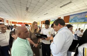 MinTIC entregó 16 nuevos laboratorios de innovación para la educación digital de los caleños