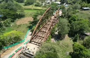 Gobernadora Clara Luz Roldán visitará los avances de las obras en el puente de El Alambrado