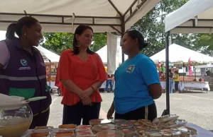 Mujeres vallecaucanas siguen recibiendo apoyo para impulsar sus emprendimientos