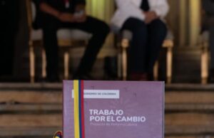 Avanza reforma laboral con jornada nocturna desde las 7:00 p.m.