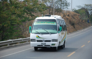 Recuento de la semana: Ataque a buses en ruta Bogotá-Neiva: Pasajeros atracados