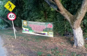 Disidencias intimidan con vallas las vías del Huila