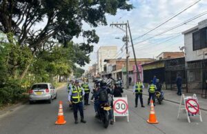 Juez dicta medida de aseguramiento contra agresor de agente de movilidad