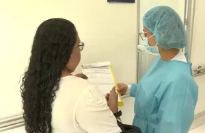 Alerta de Salud: Recomiendan vacunación contra COVID por nuevas variantes