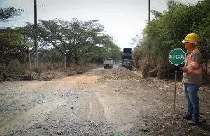 Gobernadora del Valle supervisó avances de la doble calzada entre Roldanillo y La Unión