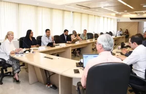 Siemens se suma a proyectos ferroviarios de la Gobernación