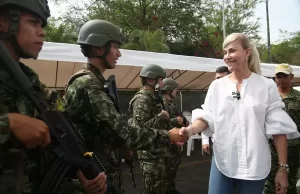 Gobernadora lanza estrategia de Corredores Seguros, se contará con 17 puntos de control mixtos en vías del Valle