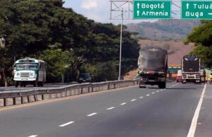 130 mil vehículos se movilizaron por las vías del Valle en puente festivo, inicio de la Semana Mayor