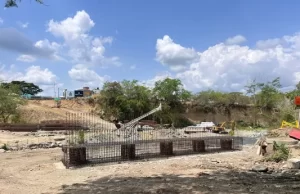 Avanza el puente de la Carrera Primera que mejorará la movilidad de los bugueños