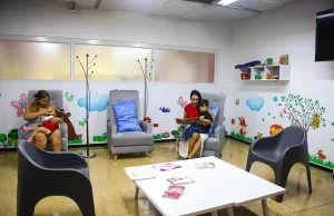 Biblioteca Departamental ‘Jorge Garcés Borrero’ Brinda Apoyo Integral a Madres Lactantes