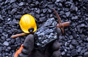 Petro anunció que Colombia suspenderá la exportación de carbón a Israel