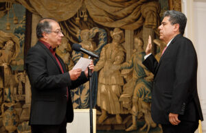 Petro posesionó al contralor Rodriguez