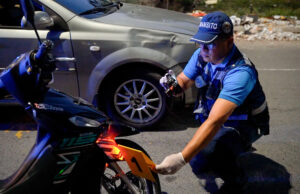 Secretaría de Movilidad de Cali capacita virtualmente a 440 agentes de tránsito en policía judicial y disciplinas forenses.